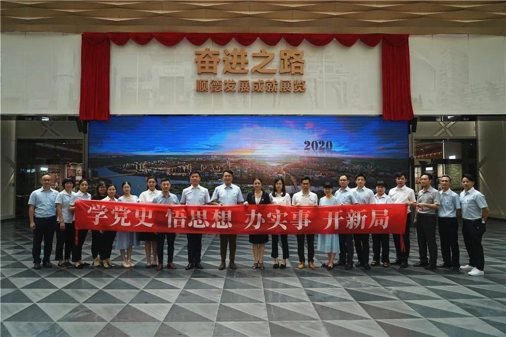 悲痛!半个月不到,4名医生离世!医生忙碌一生是为了什么?阿宝一语点醒梦中人……